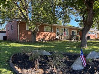 2024 Washington Avenue, St Albans, WV 25177