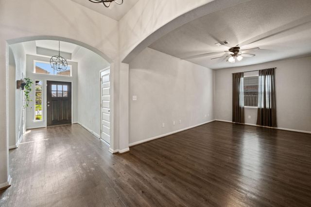 127 Comal Drive, Baytown, TX 77523