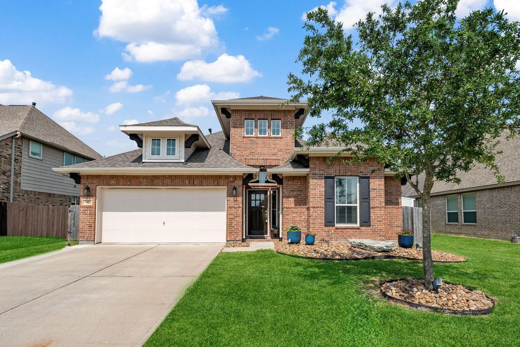 127 Comal Drive, Baytown, TX 77523
