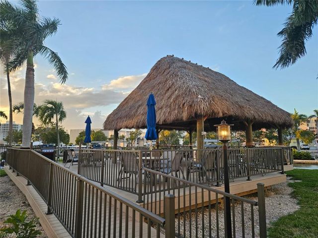 7327 Estero BLVD 100, Fort Myers Beach, FL 33931