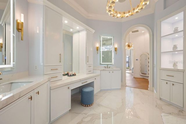 6013 GREATWATER DRIVE, Windermere, FL 34786