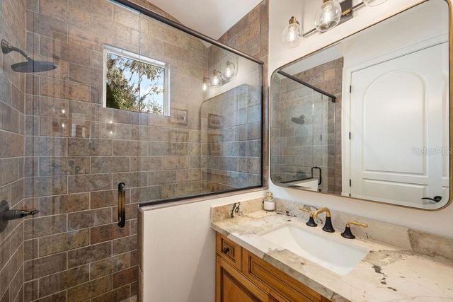 6013 GREATWATER DRIVE, Windermere, FL 34786