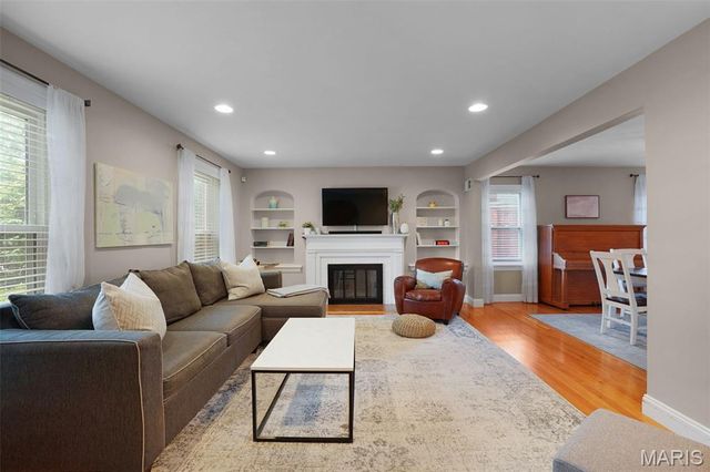 1344 Purdue Avenue, University City, MO 63130