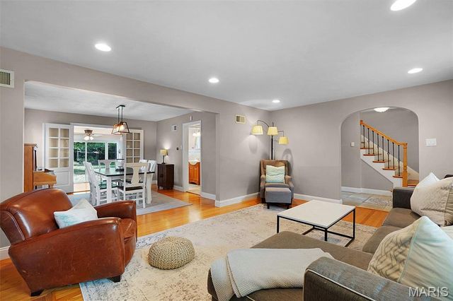 1344 Purdue Avenue, University City, MO 63130