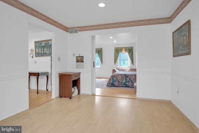 47 HONEYSUCKLE DR, Mechanicsburg, PA 17050