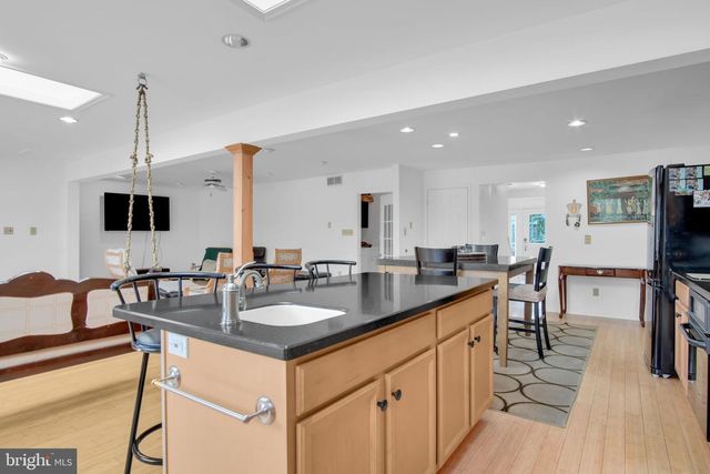 47 HONEYSUCKLE DR, Mechanicsburg, PA 17050