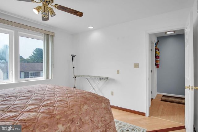 47 HONEYSUCKLE DR, Mechanicsburg, PA 17050