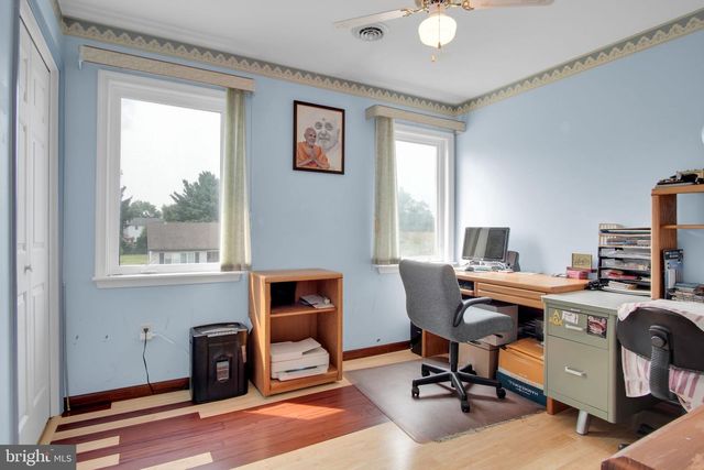 47 HONEYSUCKLE DR, Mechanicsburg, PA 17050