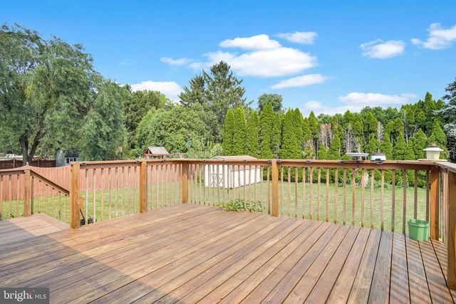 47 HONEYSUCKLE DR, Mechanicsburg, PA 17050