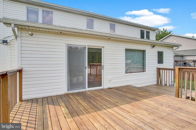 47 HONEYSUCKLE DR, Mechanicsburg, PA 17050