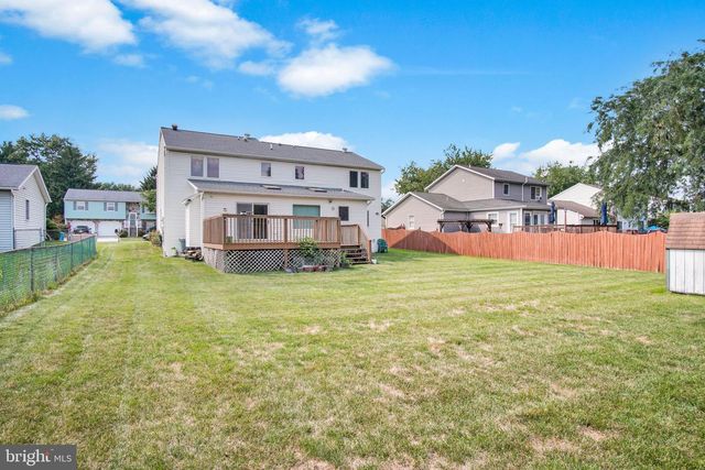 47 HONEYSUCKLE DR, Mechanicsburg, PA 17050