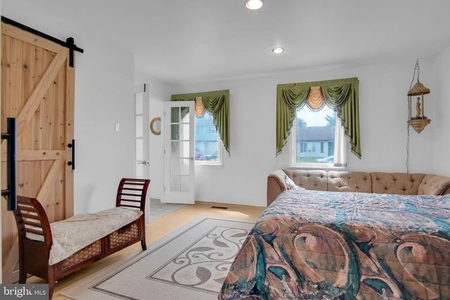 47 HONEYSUCKLE DR, Mechanicsburg, PA 17050