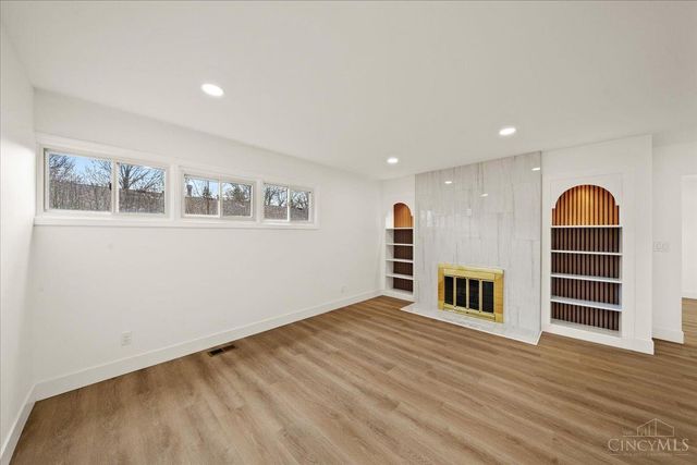9197 Long Lane, Springfield Twp., OH 45231