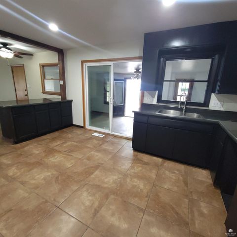3118 SE Illinois Avenue, Topeka, KS 66605