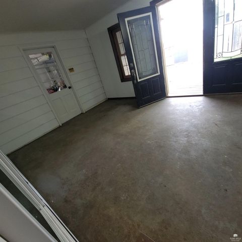 3118 SE Illinois Avenue, Topeka, KS 66605