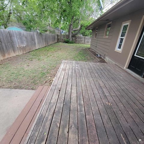 3118 SE Illinois Avenue, Topeka, KS 66605
