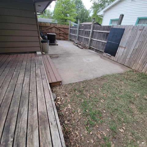 3118 SE Illinois Avenue, Topeka, KS 66605