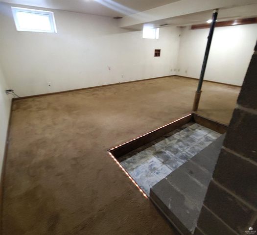 3118 SE Illinois Avenue, Topeka, KS 66605