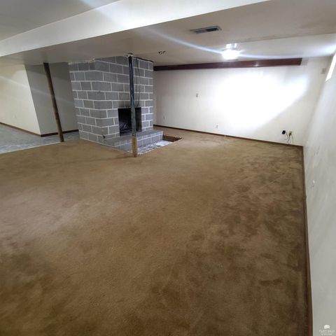 3118 SE Illinois Avenue, Topeka, KS 66605