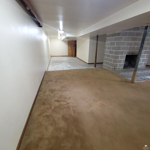 3118 SE Illinois Avenue, Topeka, KS 66605