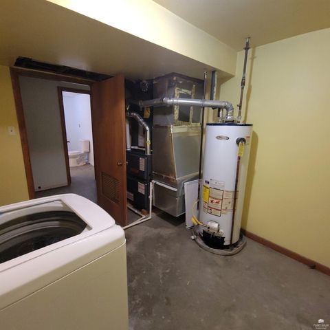 3118 SE Illinois Avenue, Topeka, KS 66605