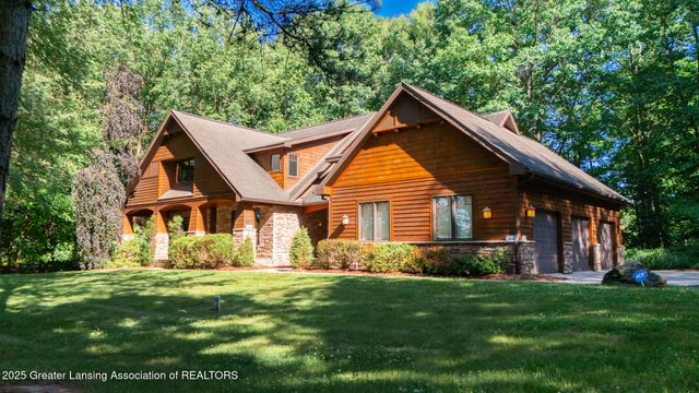 1020 Cherry Valle Lane, Williamston, MI 48895