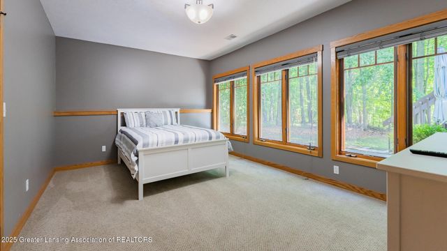 1020 Cherry Valle Lane, Williamston, MI 48895