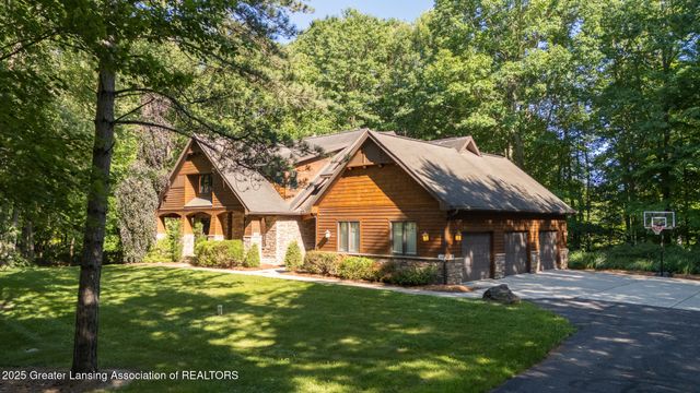 1020 Cherry Valle Lane, Williamston, MI 48895