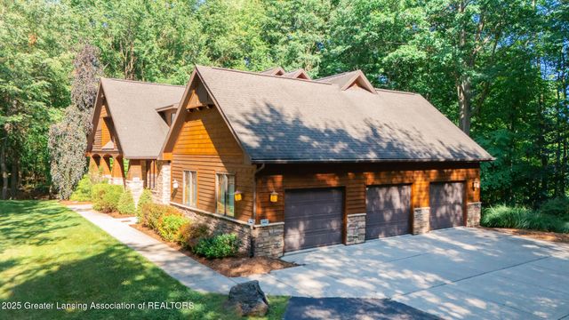 1020 Cherry Valle Lane, Williamston, MI 48895