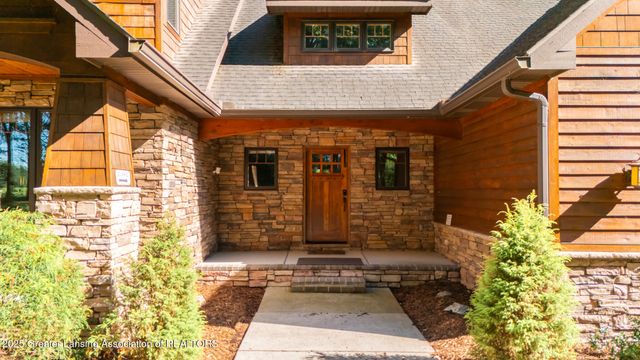 1020 Cherry Valle Lane, Williamston, MI 48895