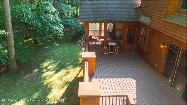 1020 Cherry Valle Lane, Williamston, MI 48895