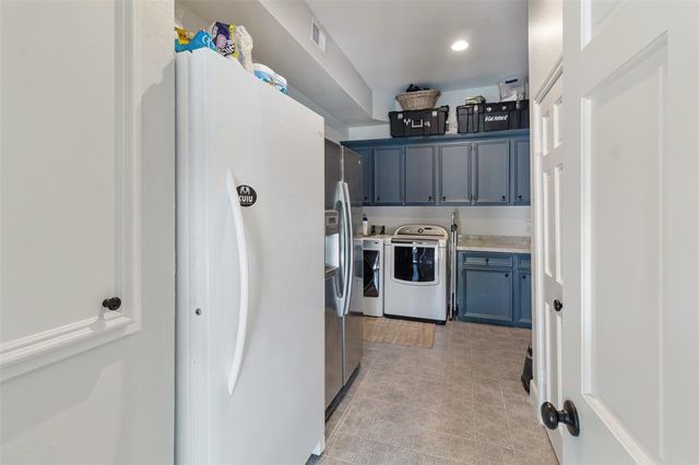 2215 Pecan Lake Drive, Richmond, TX 77406
