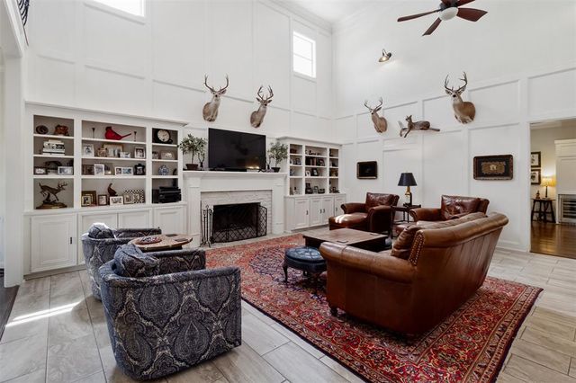 2215 Pecan Lake Drive, Richmond, TX 77406