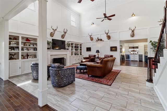 2215 Pecan Lake Drive, Richmond, TX 77406