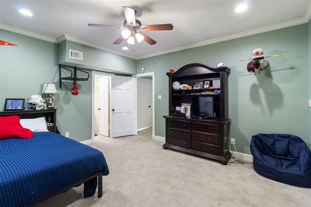 2215 Pecan Lake Drive, Richmond, TX 77406