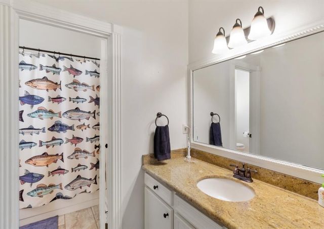 2215 Pecan Lake Drive, Richmond, TX 77406