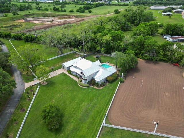 2215 Pecan Lake Drive, Richmond, TX 77406