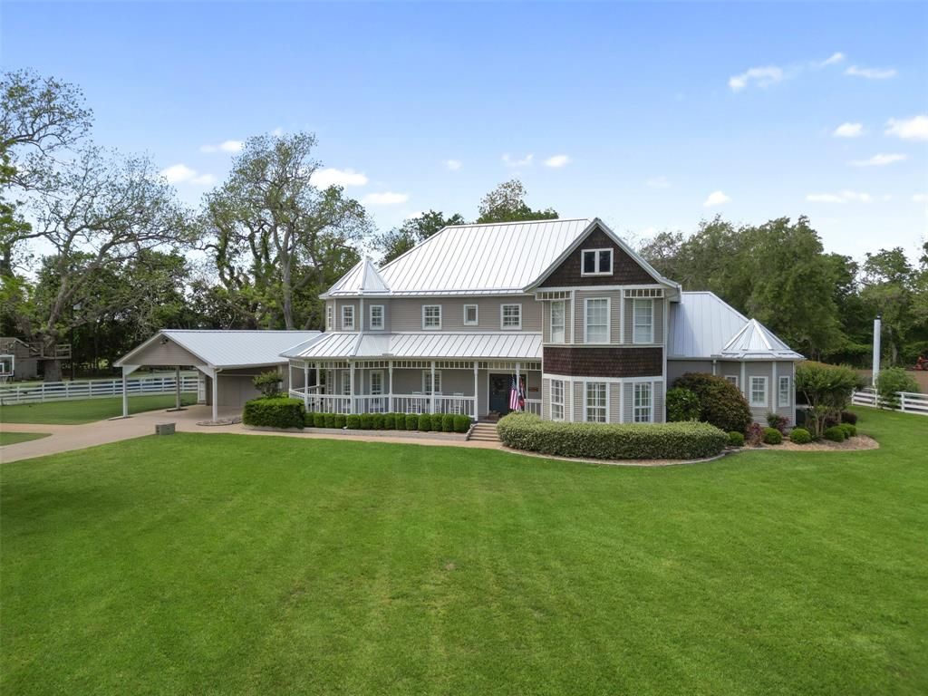 2215 Pecan Lake Drive, Richmond, TX 77406