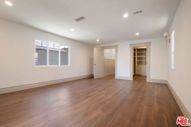 2180 W 31st Street, Los Angeles, CA 90018
