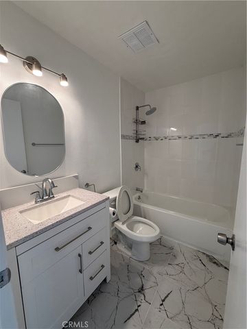2051 E Aroma, West Covina, CA 91791