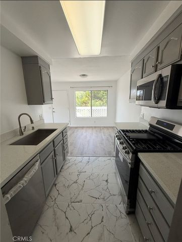 2051 E Aroma, West Covina, CA 91791