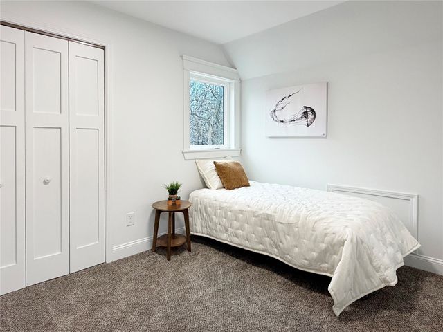 827 26th Street, Des Moines, IA 50312