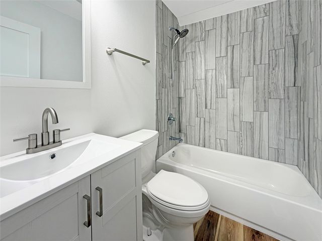 827 26th Street, Des Moines, IA 50312