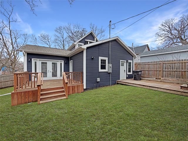 827 26th Street, Des Moines, IA 50312