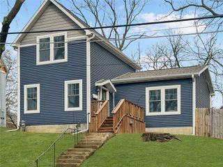 827 26th Street, Des Moines, IA 50312