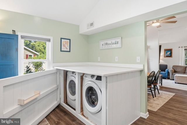 8250 RAILROAD AVE, Millersville, MD 21108
