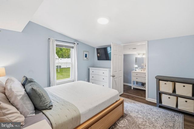 8250 RAILROAD AVE, Millersville, MD 21108