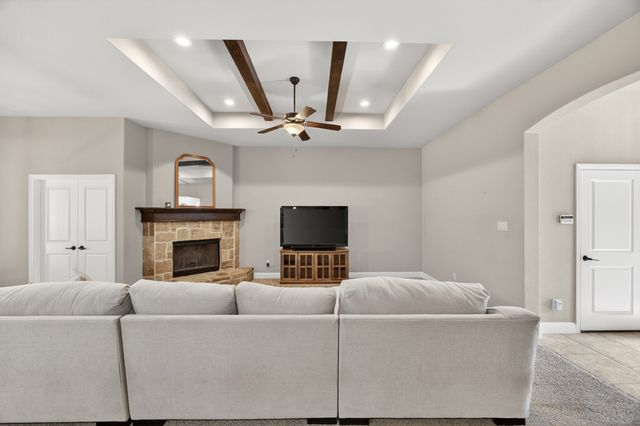 676 Fossil Wood Drive, Saginaw, TX 76179