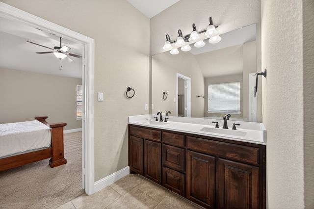 676 Fossil Wood Drive, Saginaw, TX 76179