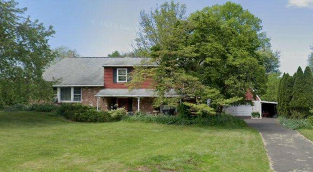 26 E ROBIN RD, Southampton, PA 18966